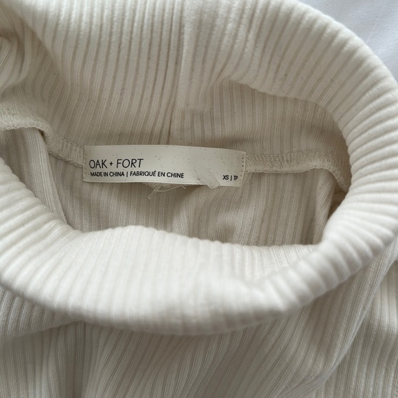 Oat + Fort Cut-Out Long-Sleeve Turtleneck White (XS) - Picture 3 of 4